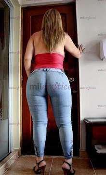 GUERITA CACHONDA TE MANEJO ANAL VAGINAL MAMADITA AL NATURAL
