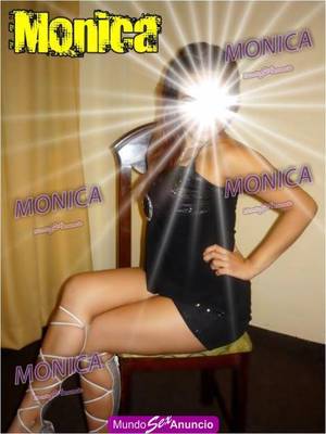 MONICA CALIENTE Y PERVERSA MUJER