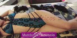 Complaciente hermosa  nalgona me muevo a tu ritmo