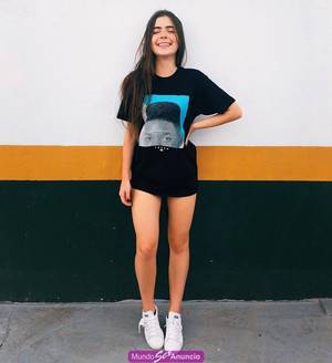 Hola soy una joven y delgada18 añitos soy muy limpia