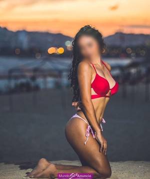 soy Alexia, una escort, experta en consentir y llenar amor