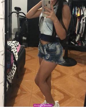 Lucia joven y atractiva
