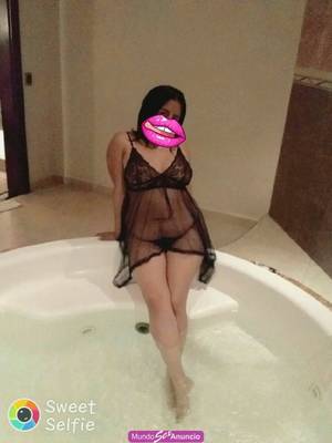 Karla ven y cogeme duro y llename la cara de tu leche