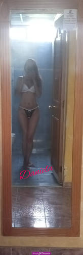 DANIELA FLAQUITA HOT Y CANDENTE.
