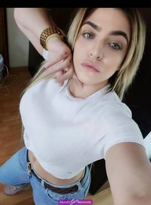 Yeimmy linda e independiente, sensual y entregada.