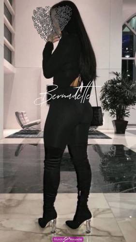 Bernadette nena de 23 añitos iniciándome papi