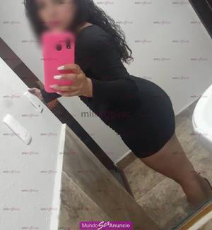 MUCHA NALGA MUCHA CHICHI EXUBERANTE CACHONDA