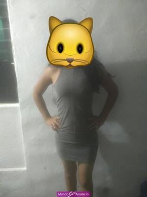 Linda muñequita con ganas de cojer tengo 20 añitos flakita