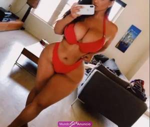 ROSI MADURA SEXI CALIENTE EXUBERANTE