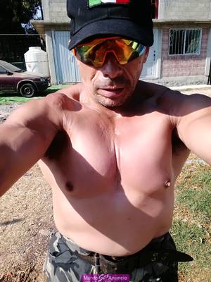 MACHO ALFA LUJURIOSO CALIENTE MUSCULOSO Y BIEN DOTADO