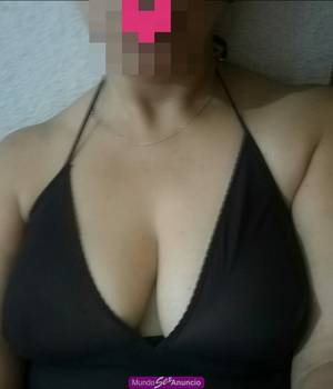 Barbara, candente mujer de piernas hermosas y labios de tent