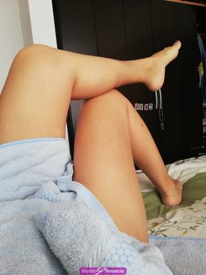 FETICHE CON PIES BONITOS SOY ANGY PIESITOS