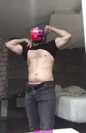 Hombre hetero,de Culiacán,cuerpo atlético piernon velludo