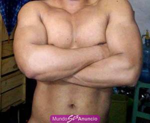 Karlos maduro casado bisexual discreto