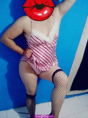 Berenice linda joven con lugar disponible para recibirte