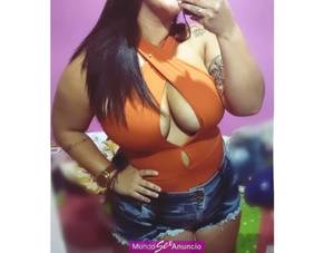 Gordita súper cachonda