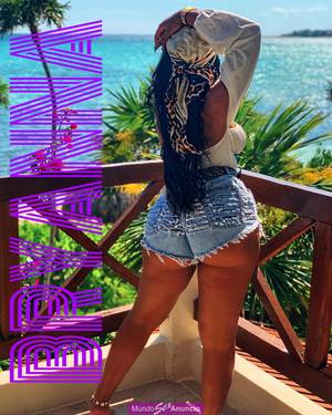 BRYANNA EXTREMADAMENTE CACHONDA Y COMPLACIENTE