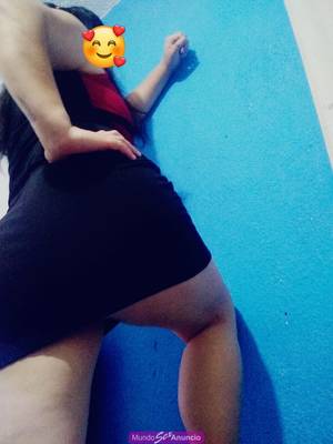 Berenice linda joven con lugar disponible para recibirte