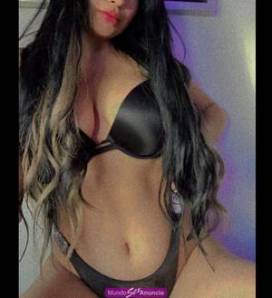 Soy Scarlett caliente, guapa y muy coqueta