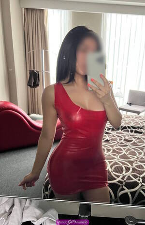 GOZA DE MI DELICIOSO CUERPO Y DESESTRESATE A MI LADO