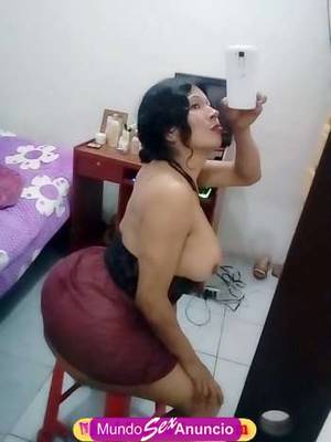 trans  de piel canela  traga pinga