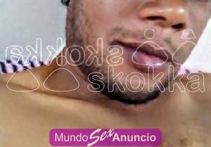 MORENO ATRACTIVO DOTADO