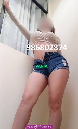 VANIA TE LA CHUPA COMO TU MUJER 986802874