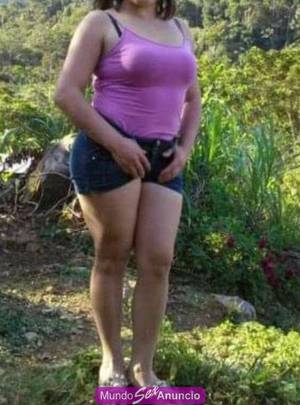 MADRE SSOLTERA BLANCA Y CARIÑOSA EN COMAS