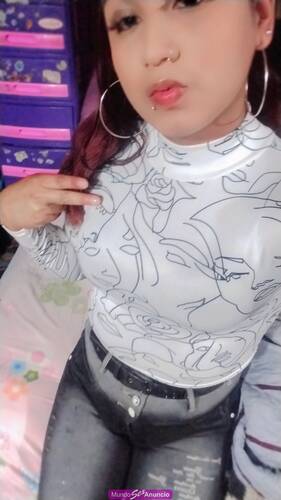 Chica trans sumis complaciente de sjl las flores
