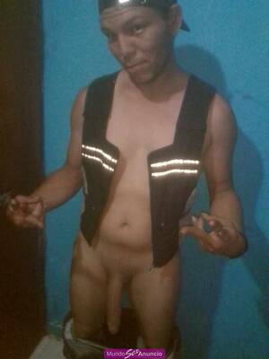 Chico scorts con 23cm listo para complacerte