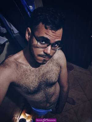 Joven Scort Activo busca complacer hombresmaduros