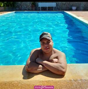 Chico de 22 años, nuevo en la isla